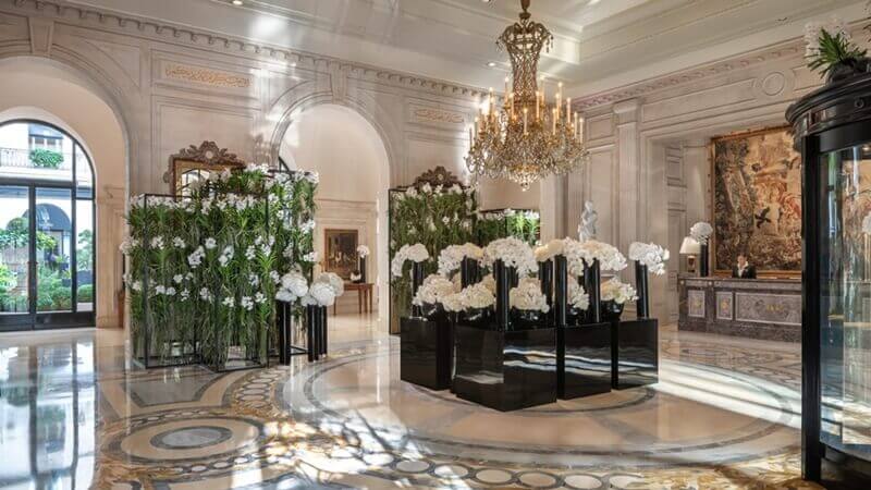 The Top 20 Best Hotel Lobby Designs in the World 8