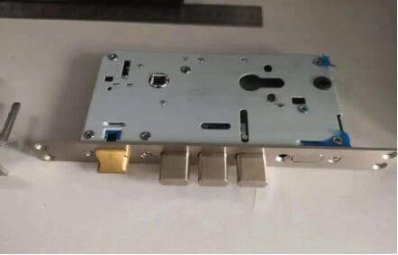 Different Types of Smart Locks, Price and How to Choose? 9