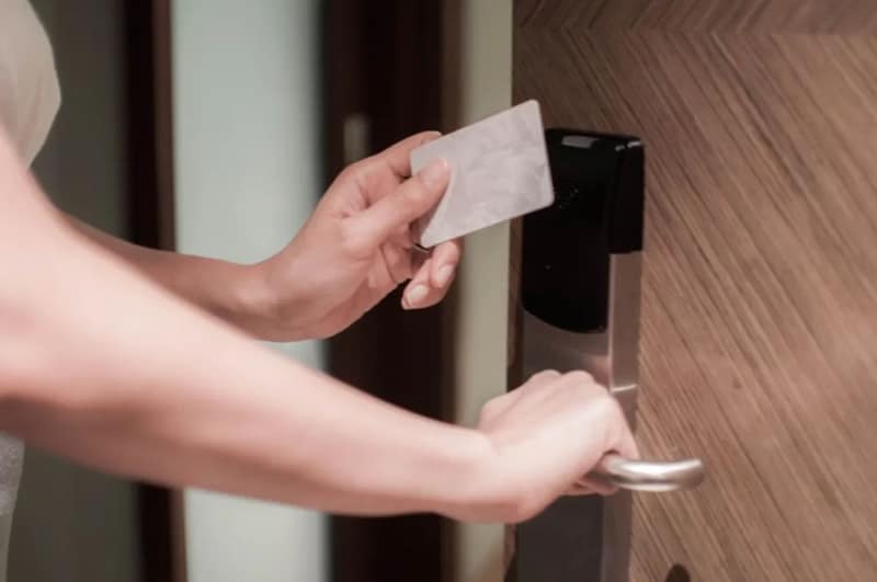 Do Hotel Doors Lock Automatically? Understanding Hotel Door Security 4
