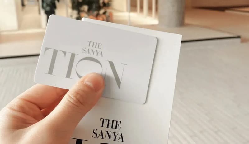 Do hotels charge you if you lose a key card