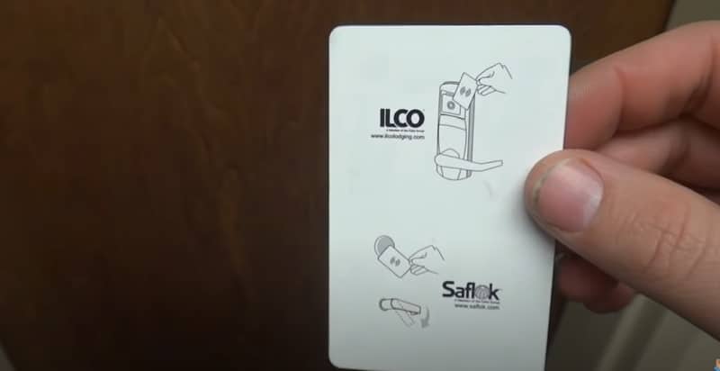 How to make a master key for hotel rooms
