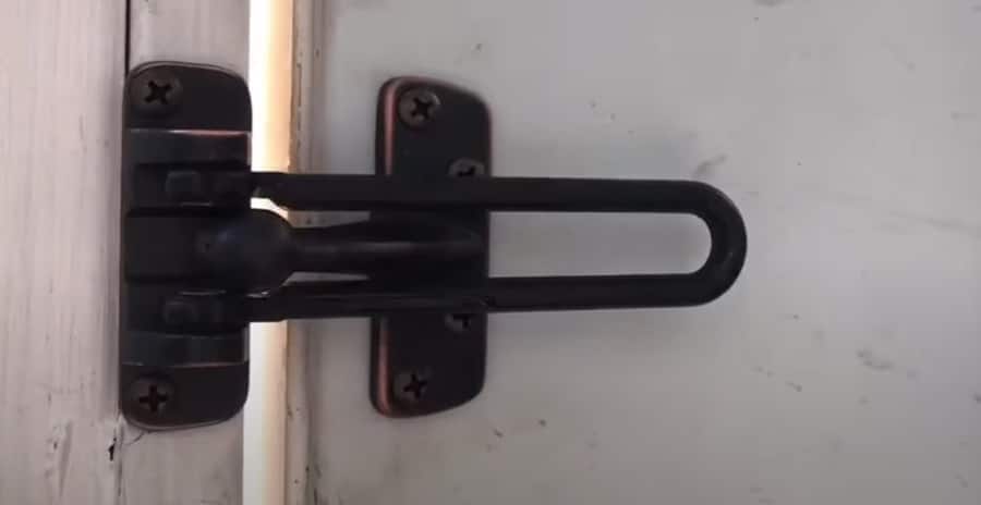 How to Open Hotel Door Latch and How to Avoid? 2