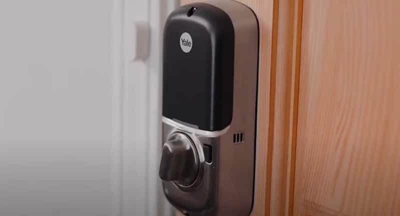 Using Smart Locks for Self Check-in Airbnb: All You Need to Know 10