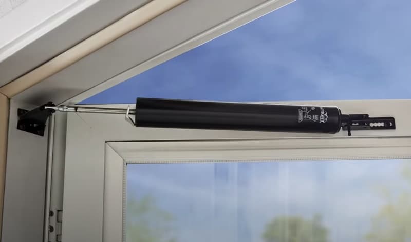 The pneumatic door closer not working