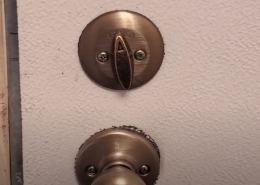 Troubleshooting a Deadbolt Won't Unlock: Tips and Solutions 1