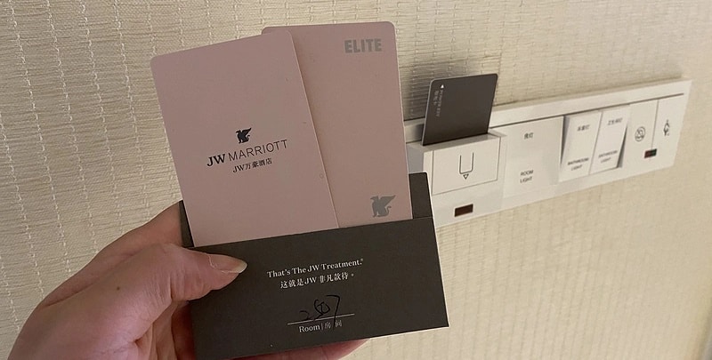 What kind of RFID cards do hotels use